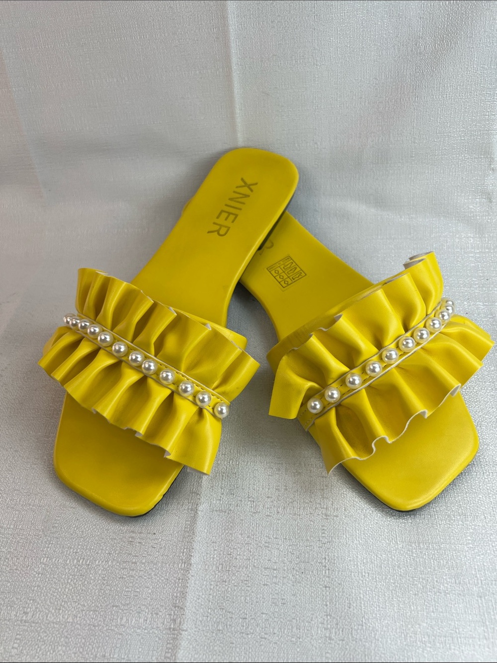 Xnier, yellow sandals with pearls